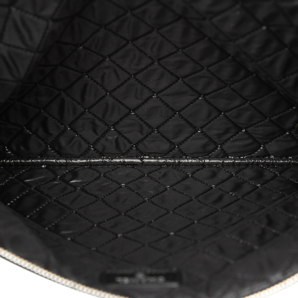 Pre-Loved Chanel Large Quilted Lambskin Double Stitch O Case Clutch - Picture 4 of 7